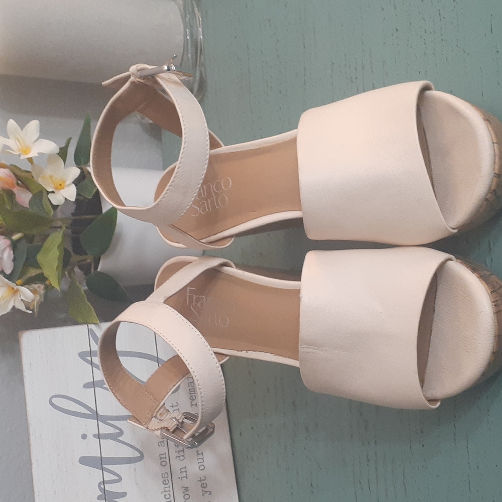 FRANCO SARATO WEDGES SZ 8